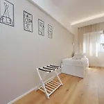 Apartment Clarino - Modern & Bright With Balcony Rome