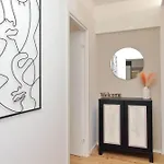 Apartment Clarino - Modern & Bright With Balcony Rome