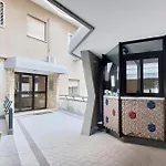 Clarino - Modern & Bright With Balcony Apartment Rome