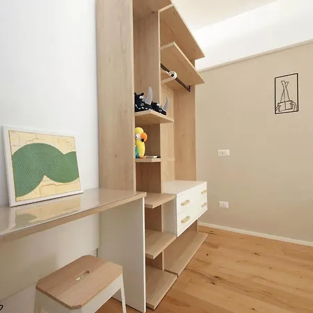 Clarino - Modern & Bright With Balcony 아파트 로마