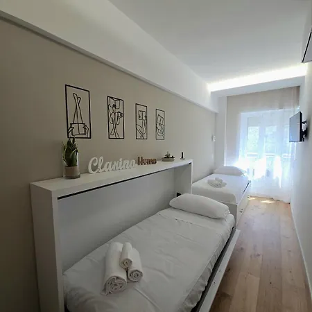 Clarino - Modern & Bright With Balcony By Hostand Daire *