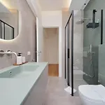 Clarino - Modern & Bright With Balcony * רומא